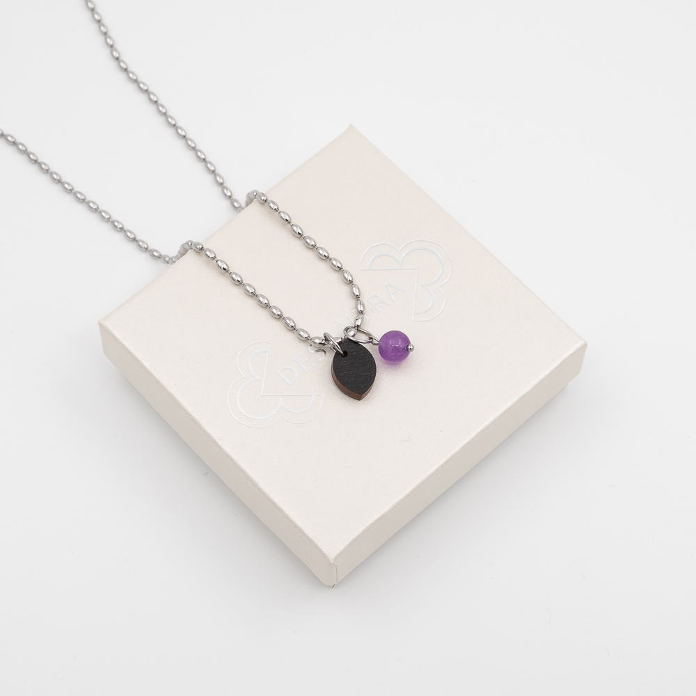 Kajo kaulakoru kivihelmella, palloketju, violetti